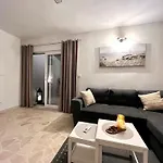 بيت للعطل Kuca Za Odmor Krk كرك