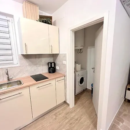 Kuca Za Odmor Krk Tatil Evi *