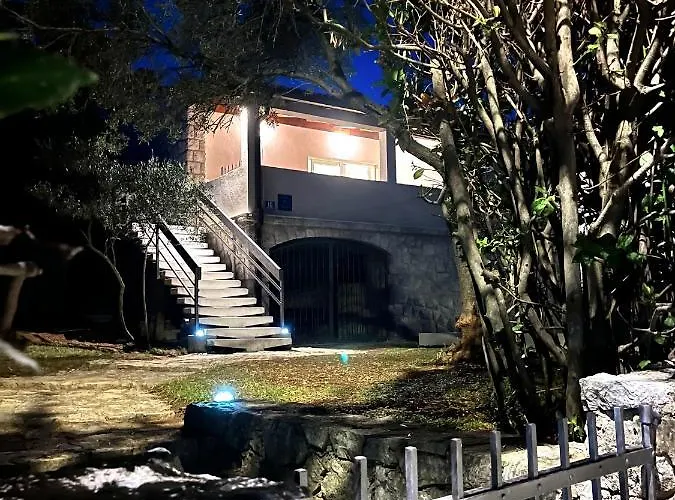 Kuca Za Odmor Krk * Krk Town