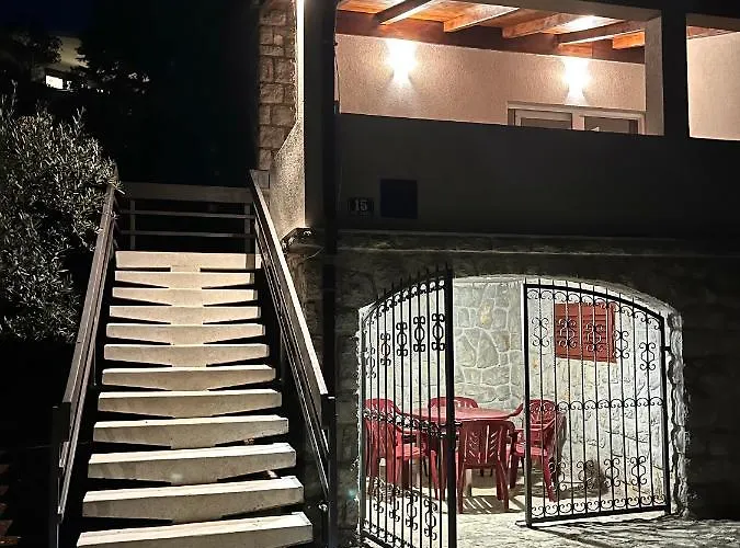 Kuca Za Odmor Krk * Krk Town