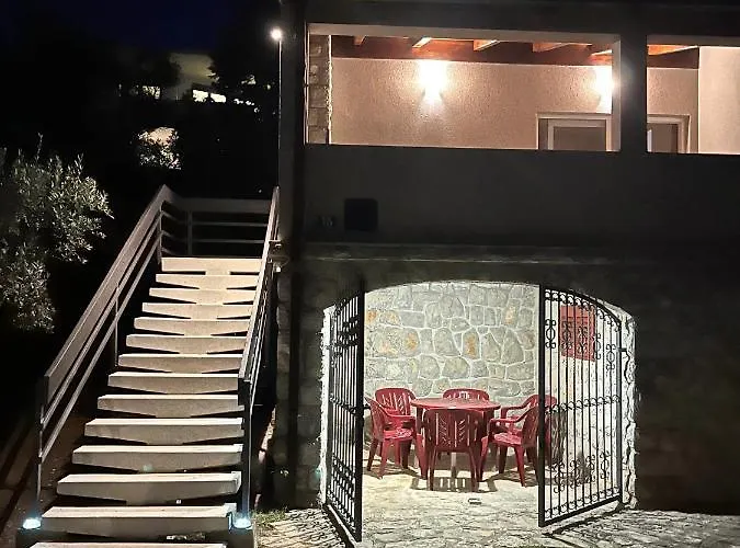 Kuca Za Odmor Krk Dom wakacyjny Krk Town